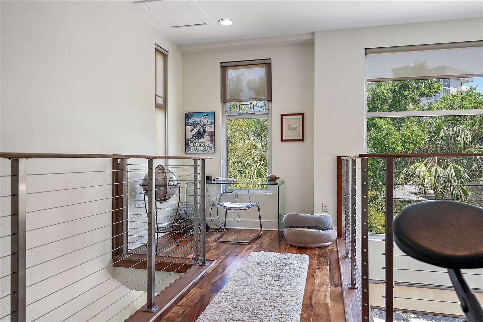 Image 9 of 29 For 325 5th Avenue S 9