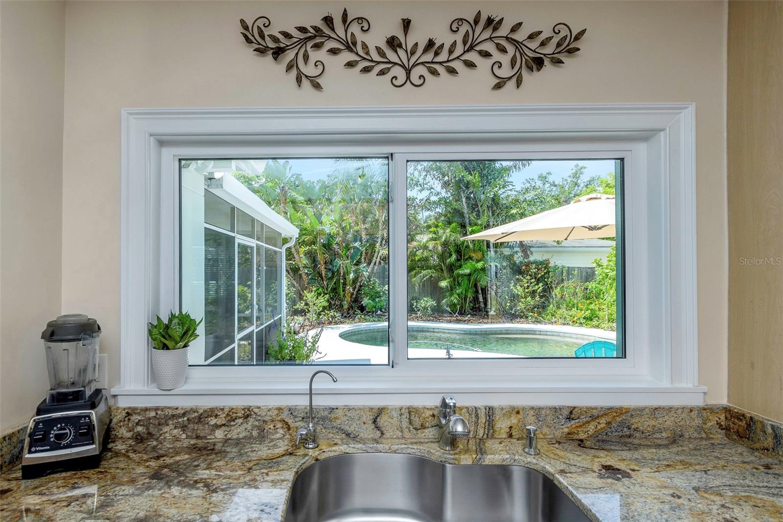 Image 12 of 36 For 4206 Palmira Avenue