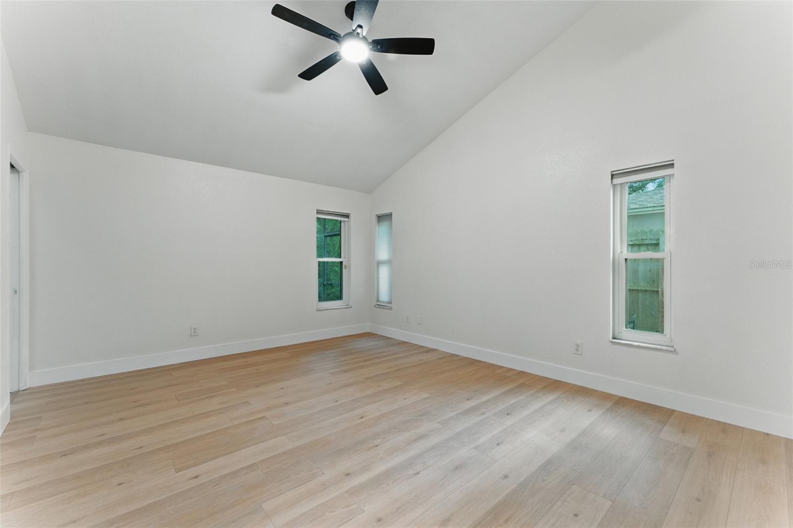 Image 21 of 56 For 2272 Adam Court