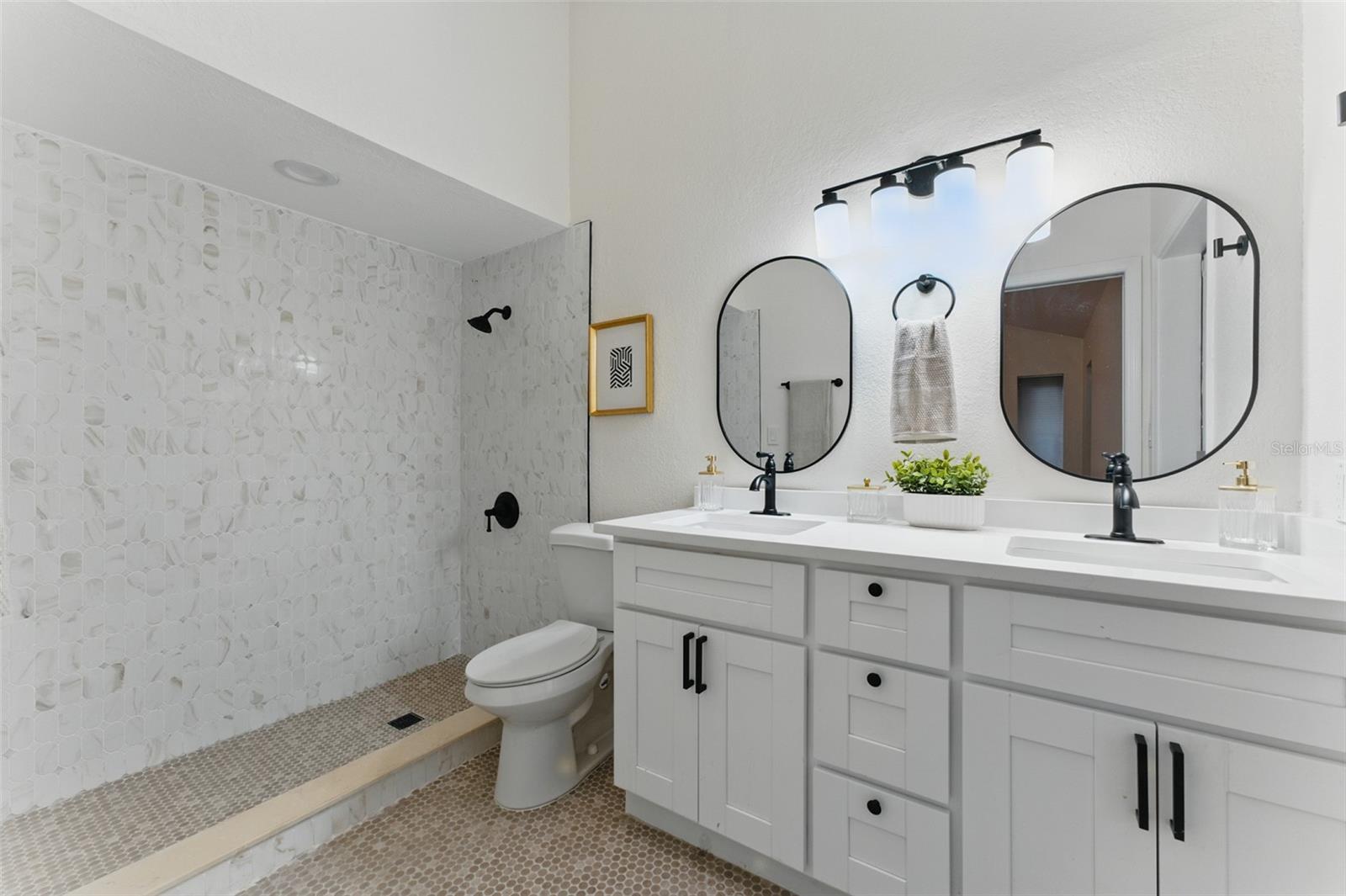 Image 24 of 56 For 2272 Adam Court