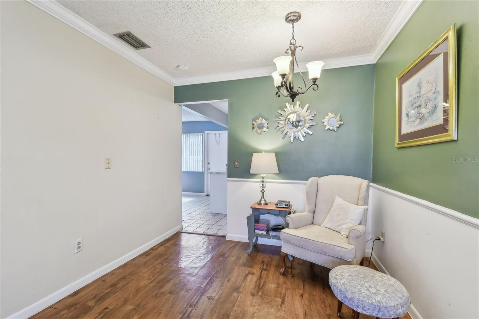 Image 10 of 81 For 8447 Orleans N