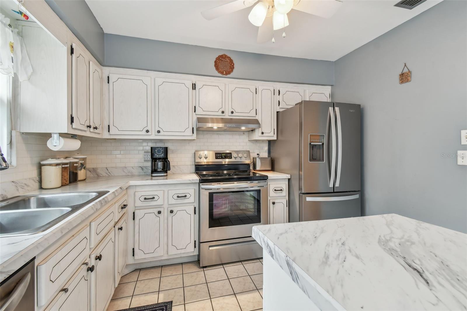 Image 15 of 81 For 8447 Orleans N