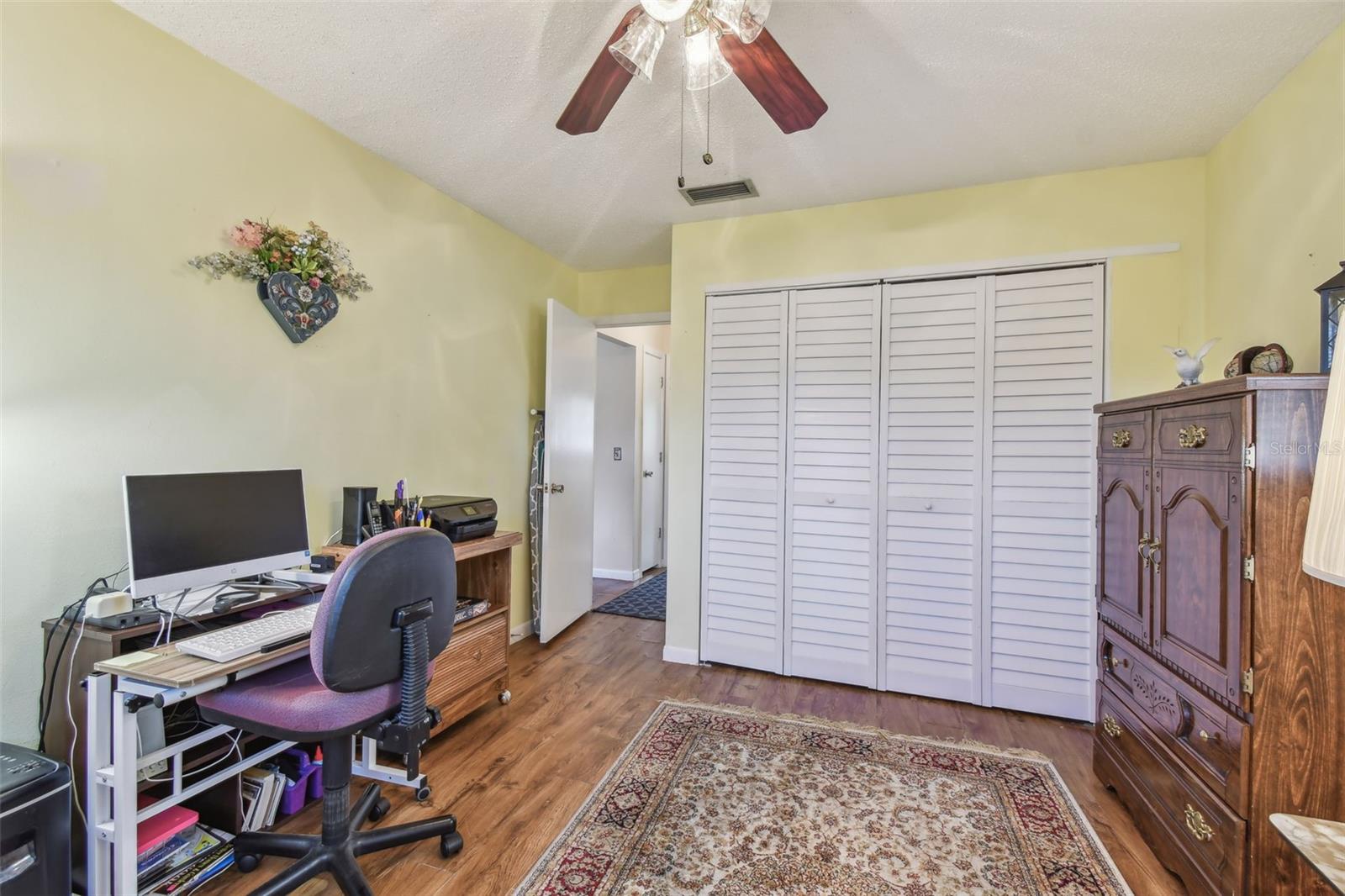 Image 33 of 81 For 8447 Orleans N