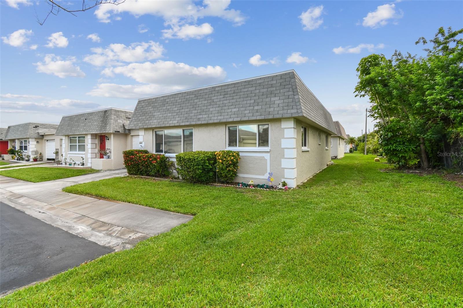 Image 46 of 81 For 8447 Orleans N