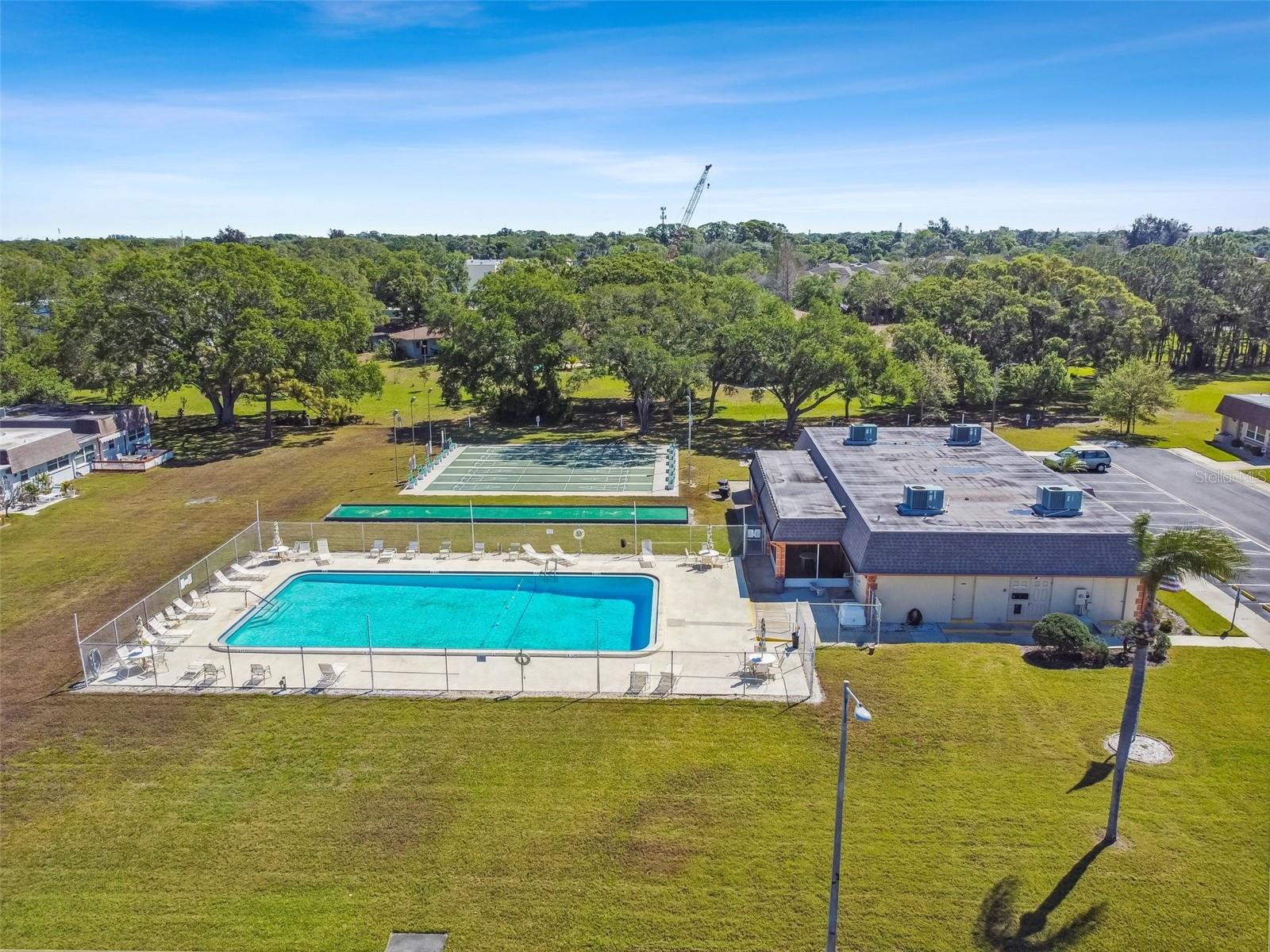 Image 49 of 81 For 8447 Orleans N