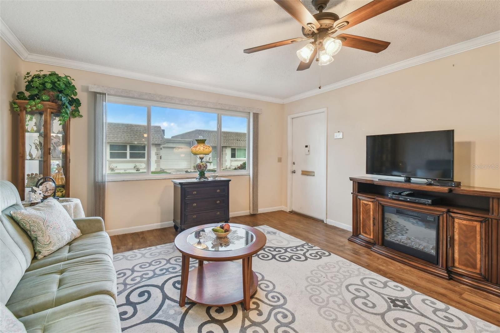 Image 7 of 81 For 8447 Orleans N