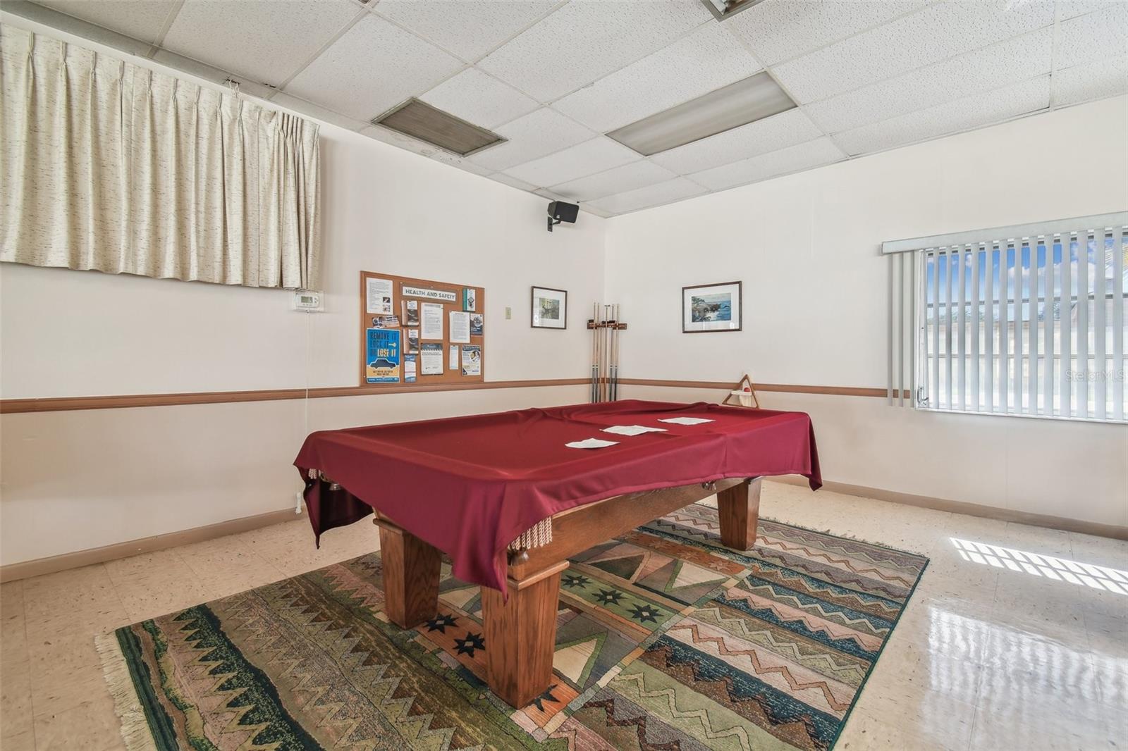 Image 70 of 81 For 8447 Orleans N