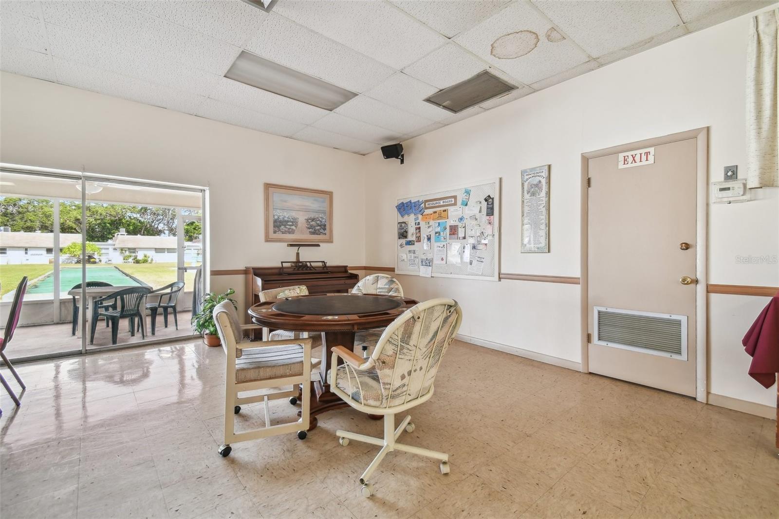Image 71 of 81 For 8447 Orleans N