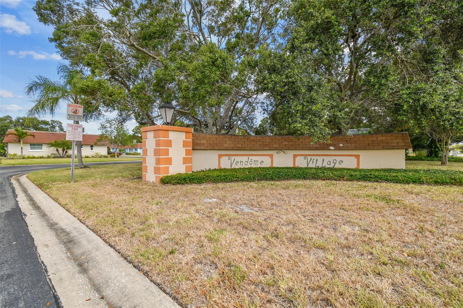 Image 72 of 81 For 8447 Orleans N