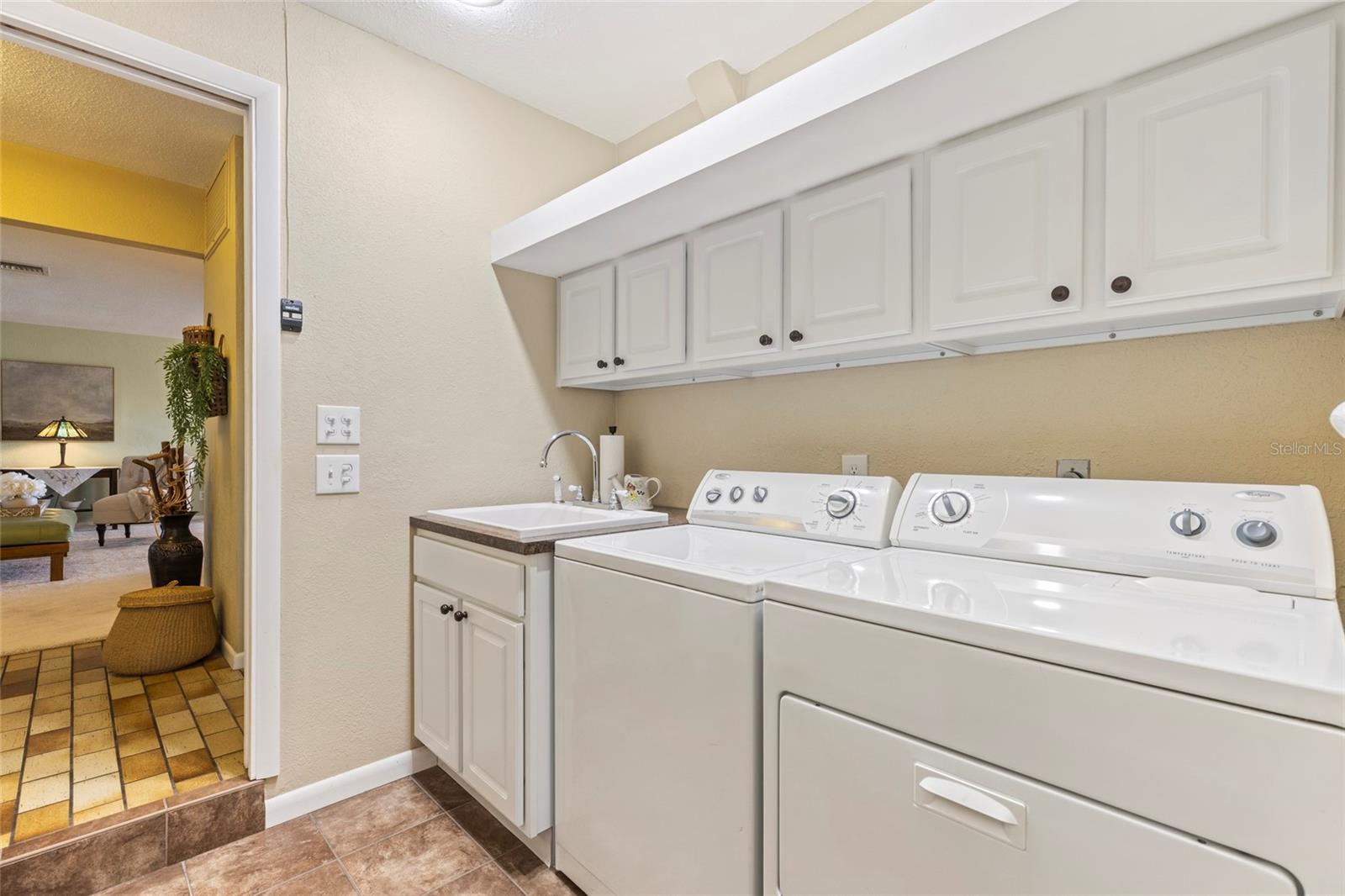 Image 13 of 27 For 8515 Macoma Drive Ne
