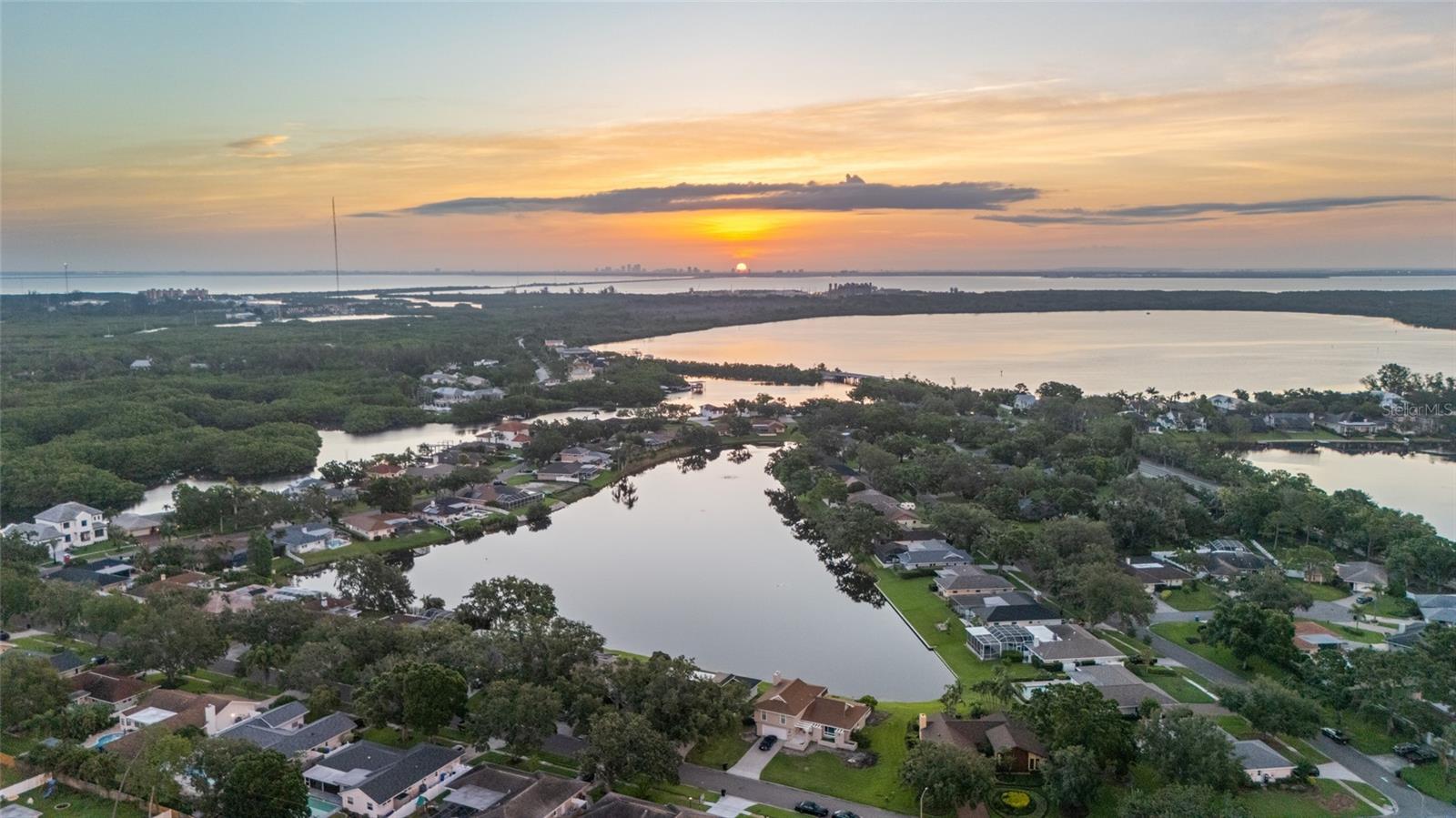 Image 30 of 38 For 8515 Macoma Drive Ne