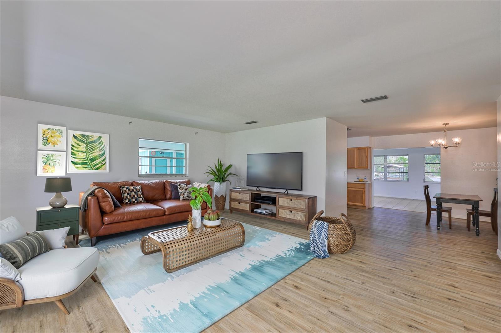 Image 14 of 52 For 301 Carlyle Boulevard