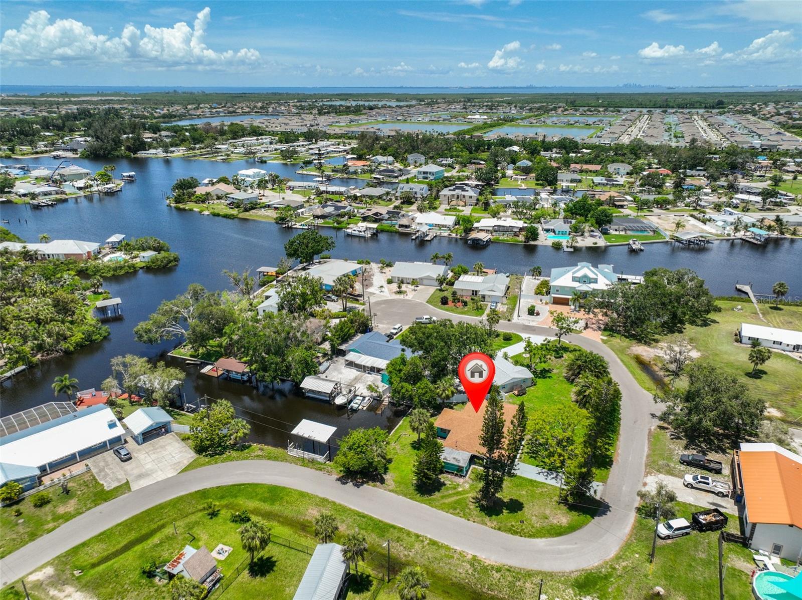 Image 2 of 52 For 301 Carlyle Boulevard