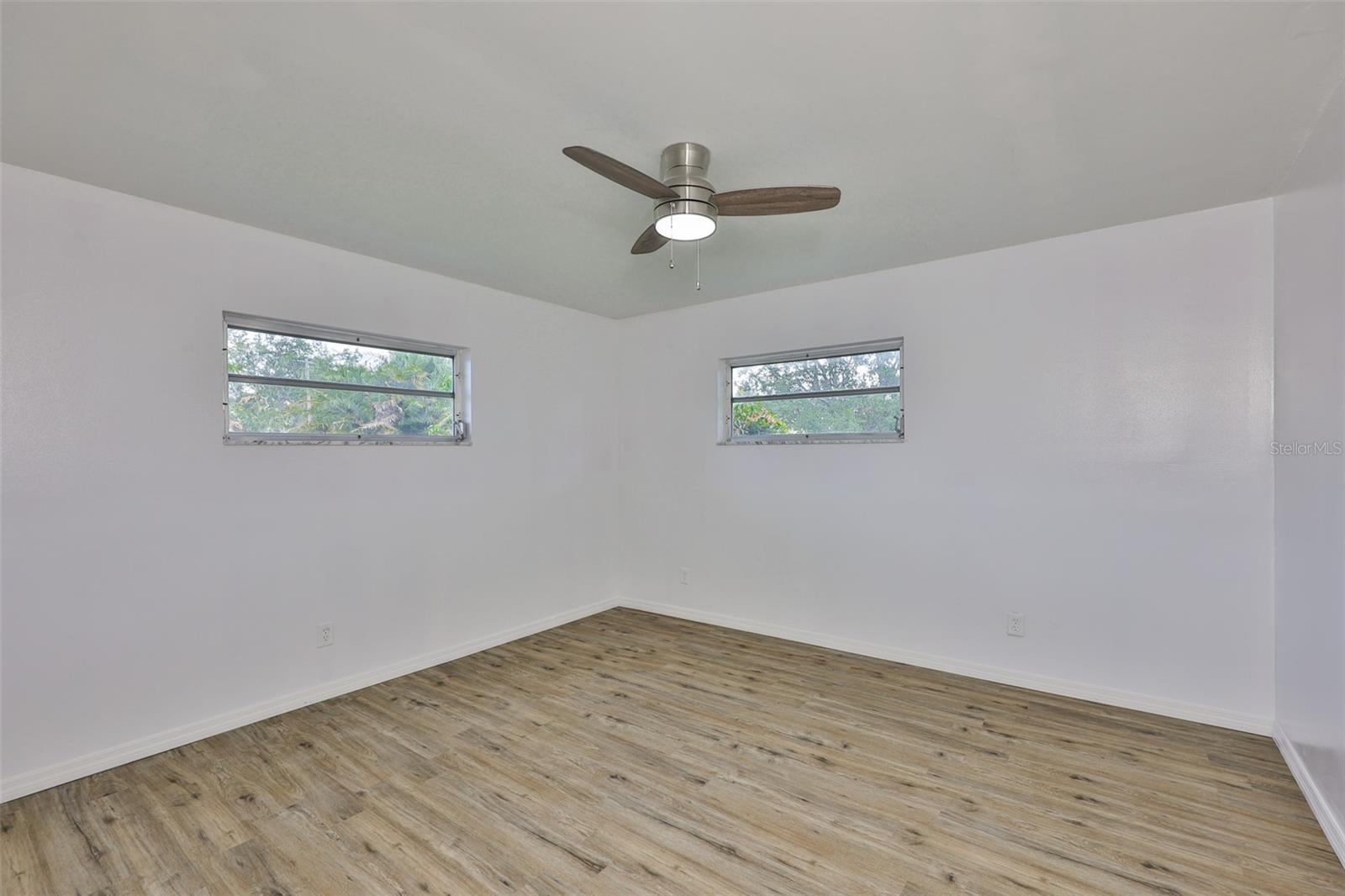 Image 38 of 52 For 301 Carlyle Boulevard