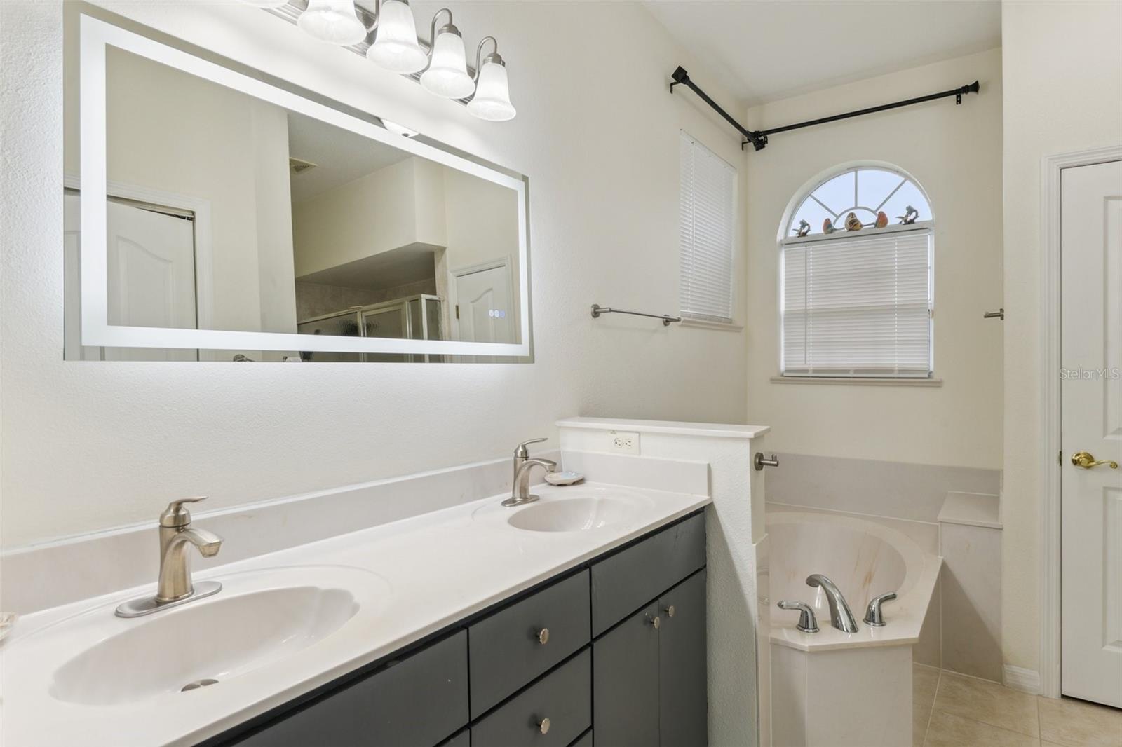 Image 12 of 32 For 8628 133rd Lane Road