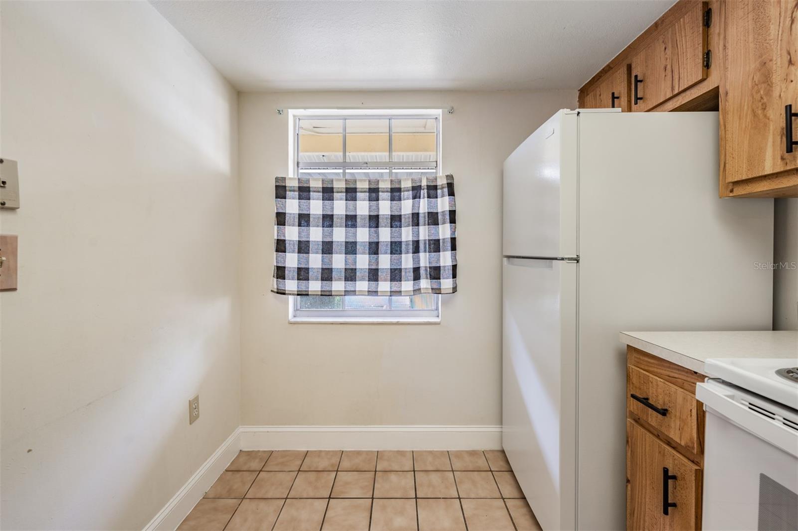 Listing photo id 16 for 2465 Northside Drive 605