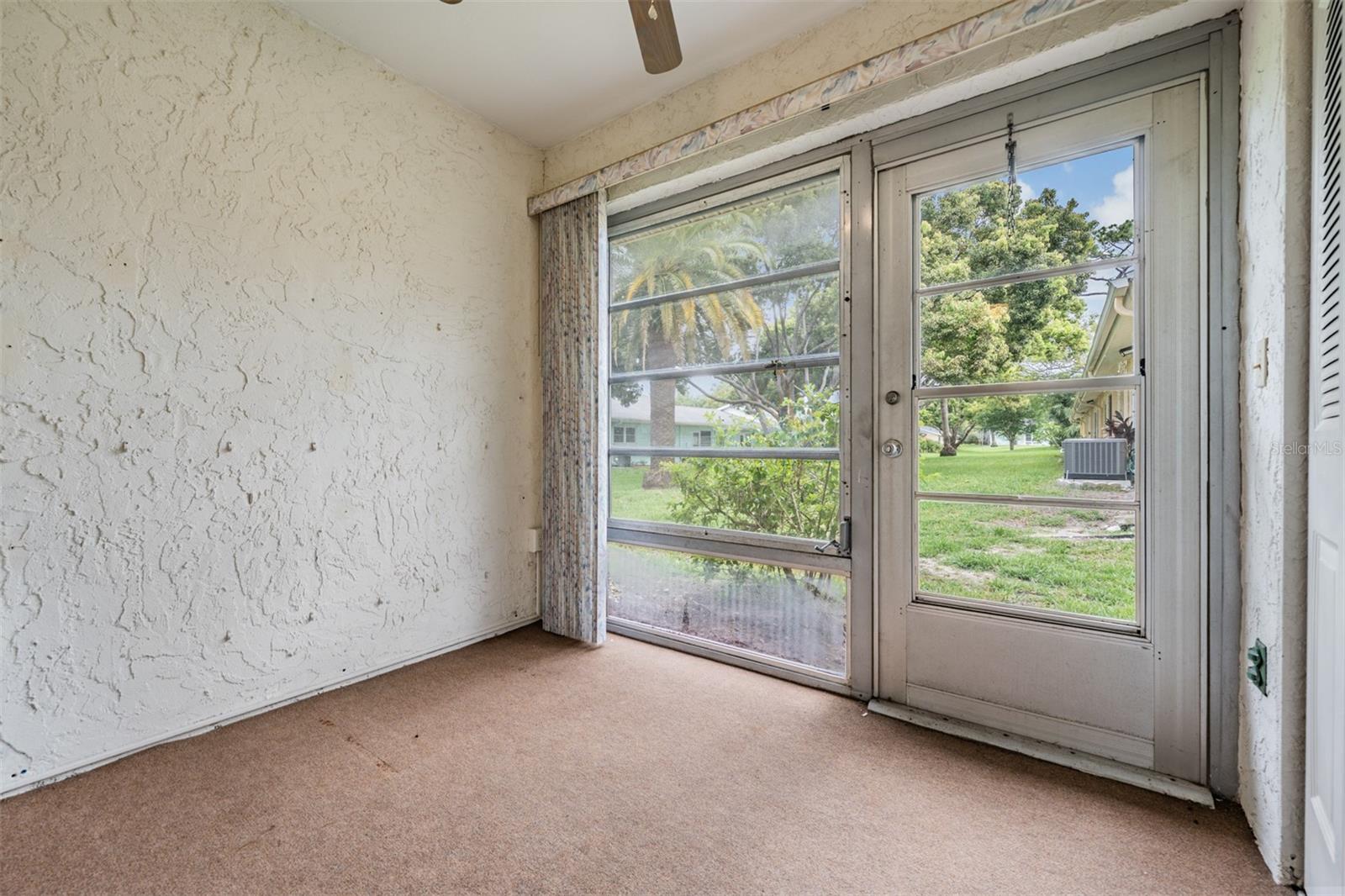 Listing photo id 27 for 2465 Northside Drive 605