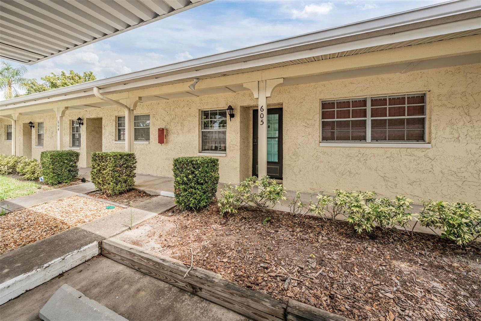 Listing photo id 32 for 2465 Northside Drive 605