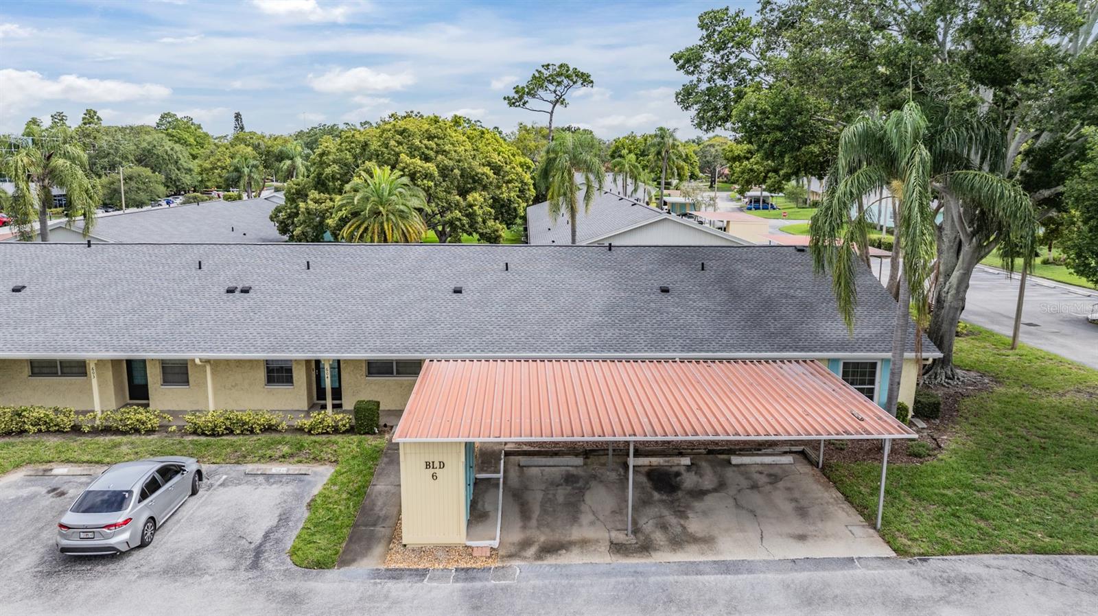 Listing photo id 34 for 2465 Northside Drive 605
