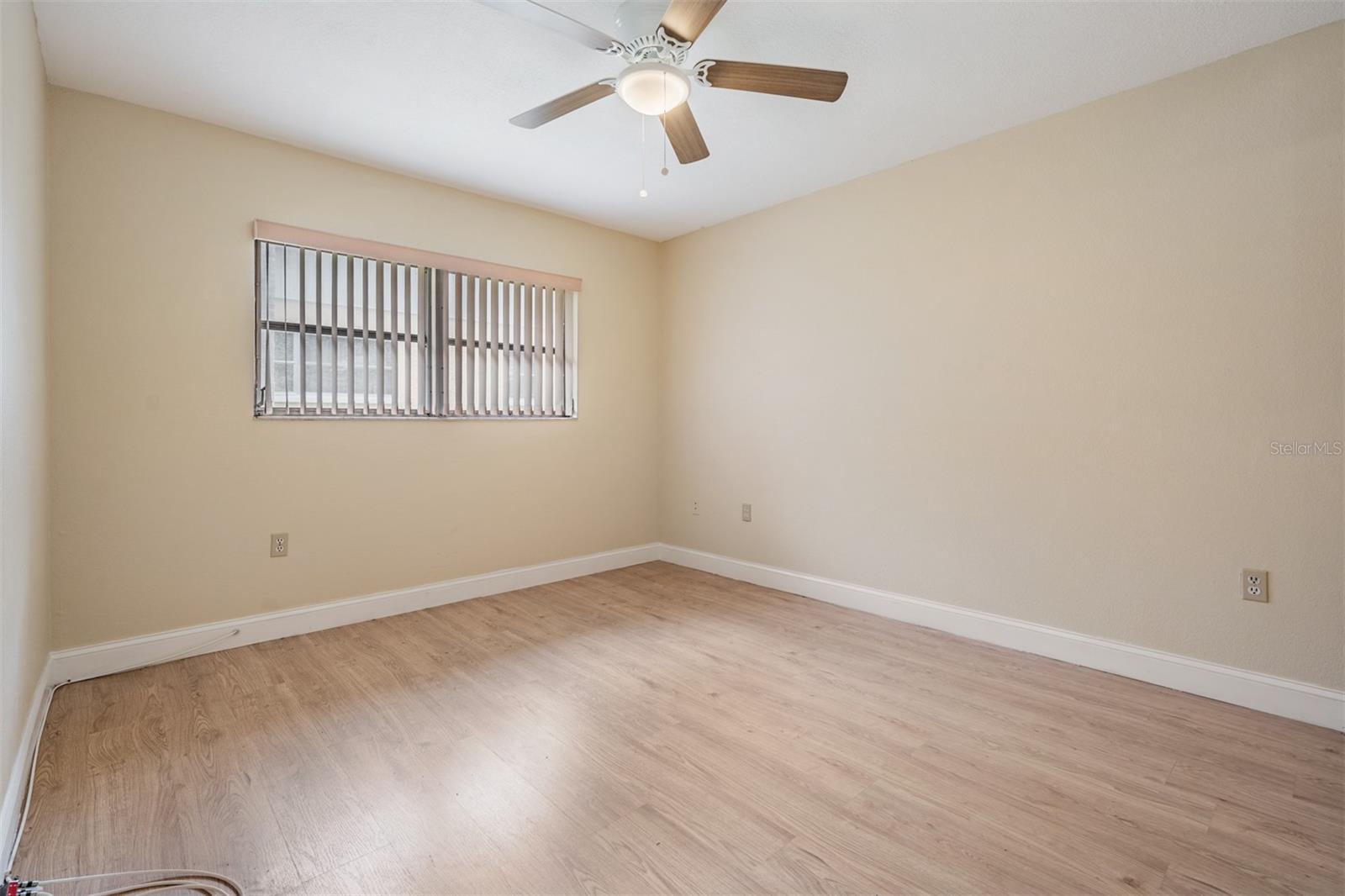 Listing photo id 5 for 2465 Northside Drive 605