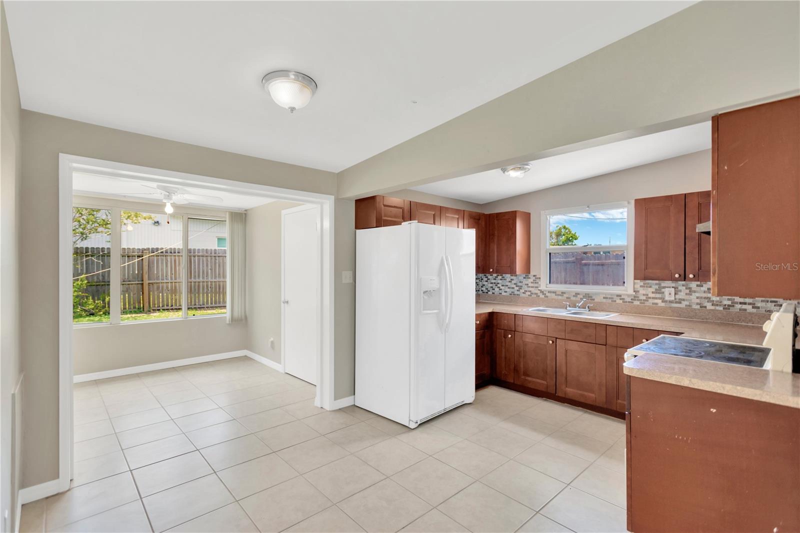 Image 15 of 22 For 11896 104th Lane