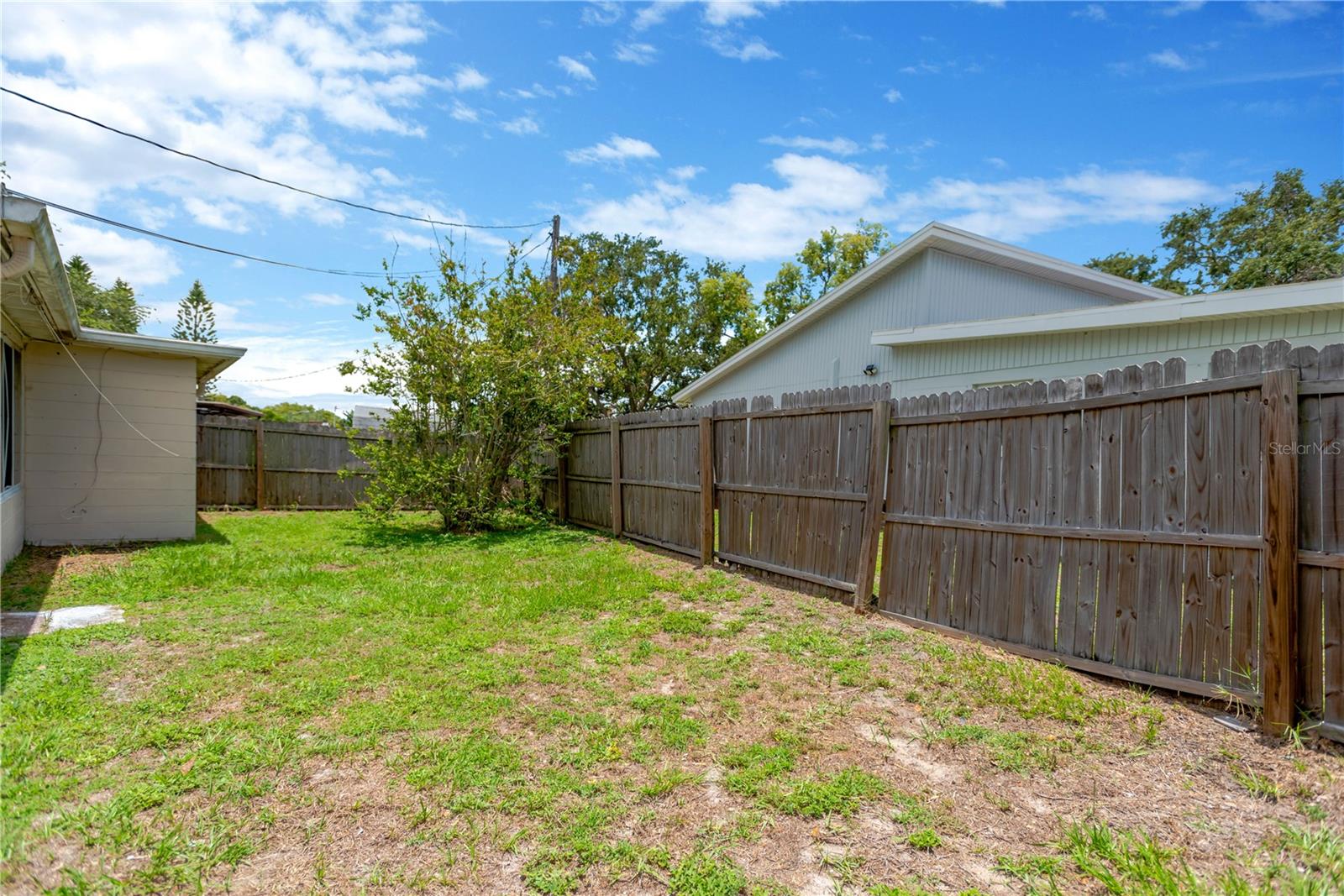 Image 8 of 22 For 11896 104th Lane