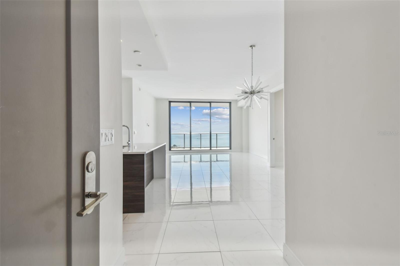 Image 2 of 50 For 100 1st Avenue N 2304