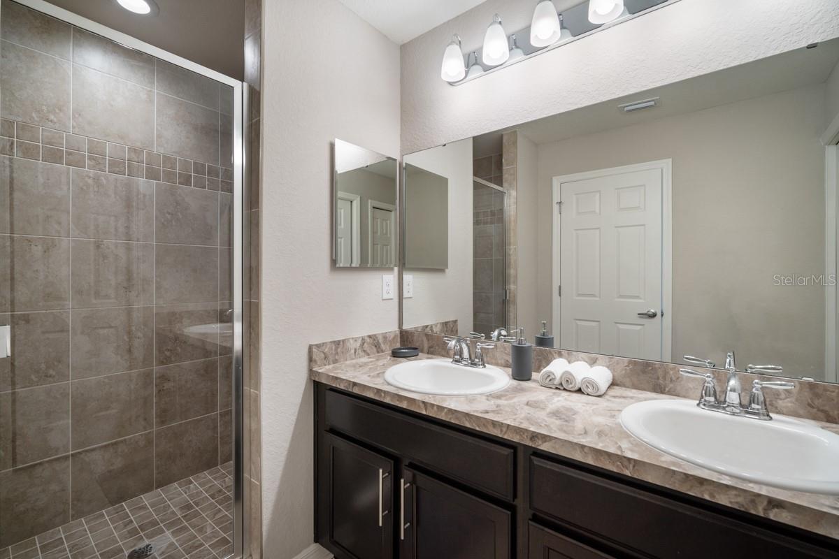 Image 19 of 23 For 1218 Grantham Drive
