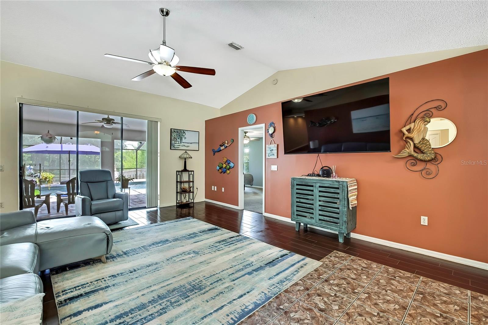 Image 9 of 78 For 10721 Ocean Drive