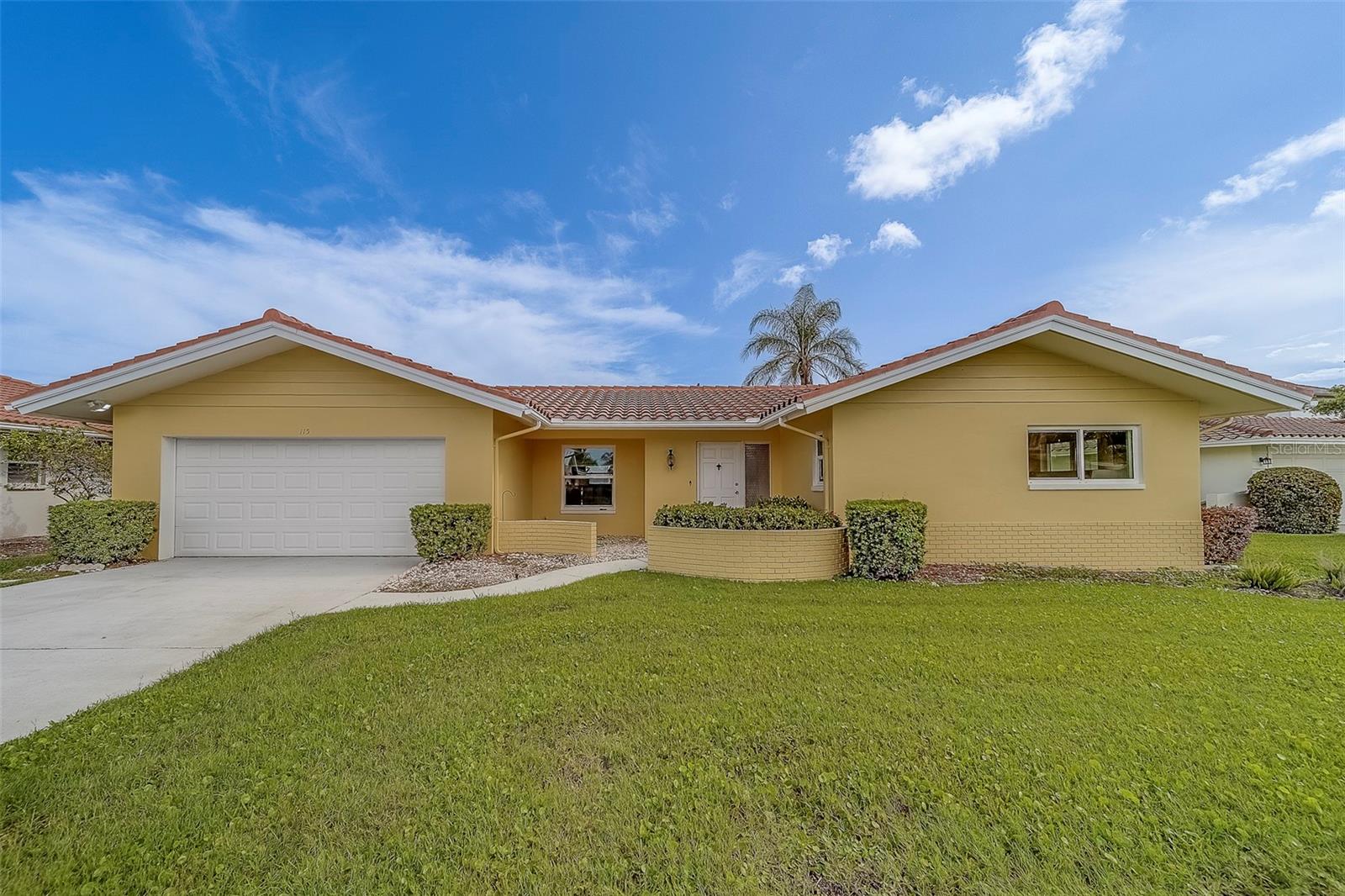 Details for 115 15th St  , BELLEAIR BEACH, FL 33786