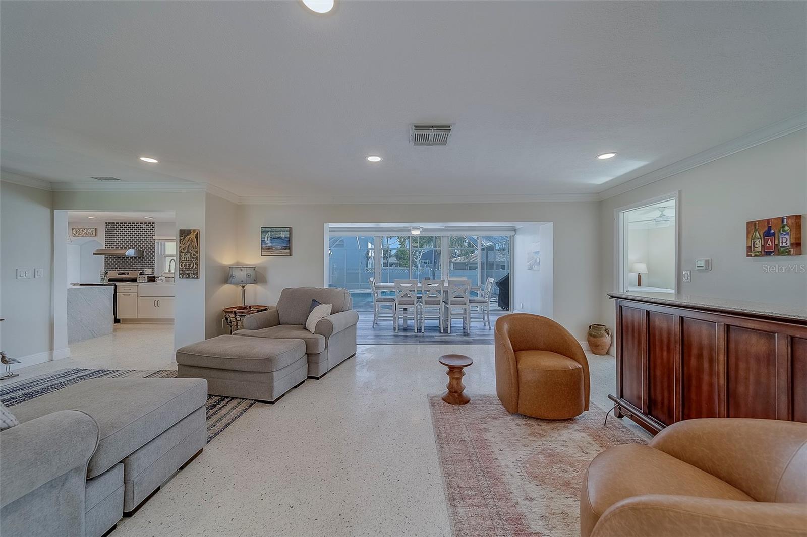 Image 3 of 47 For 115 15th St  