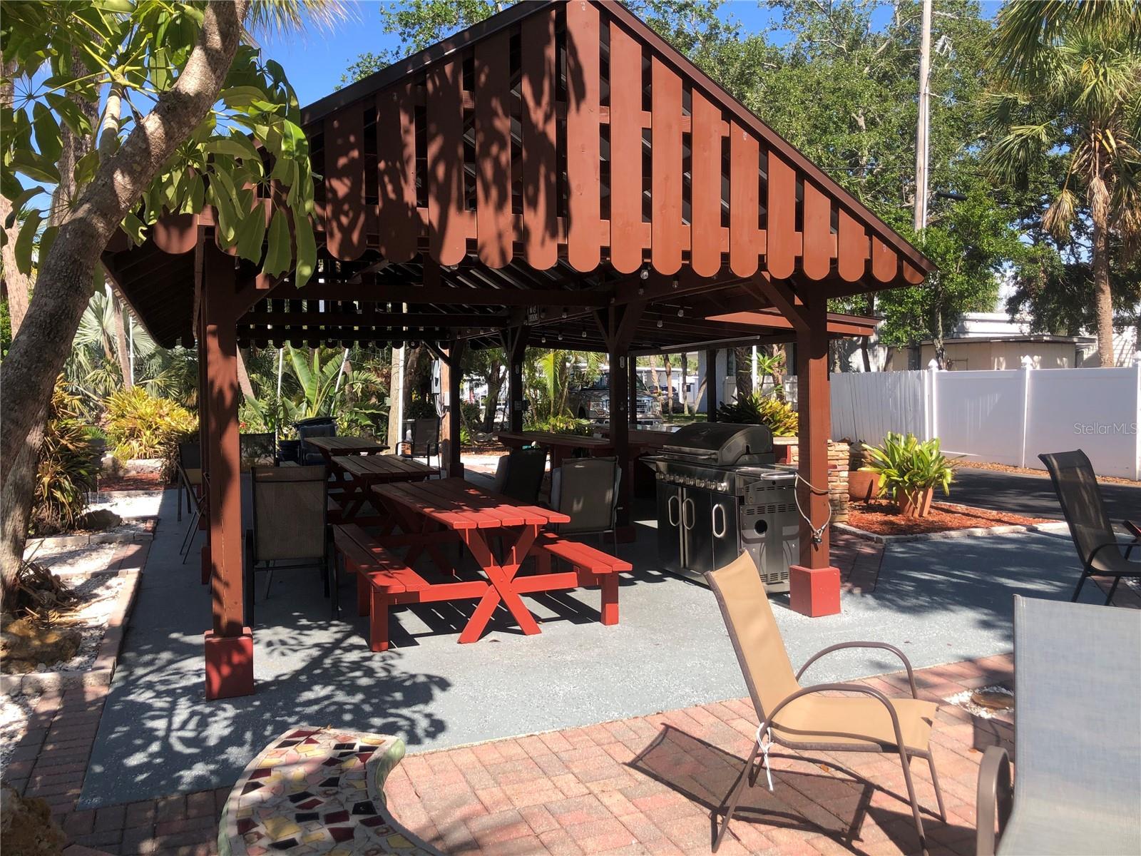 Listing photo id 15 for 4851 Gandy Boulevard B2l10