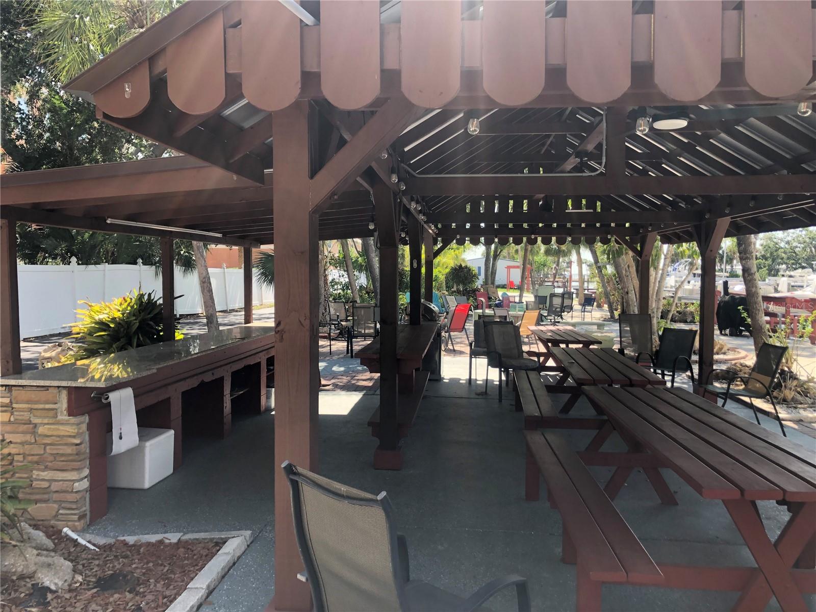 Listing photo id 17 for 4851 Gandy Boulevard B2l10