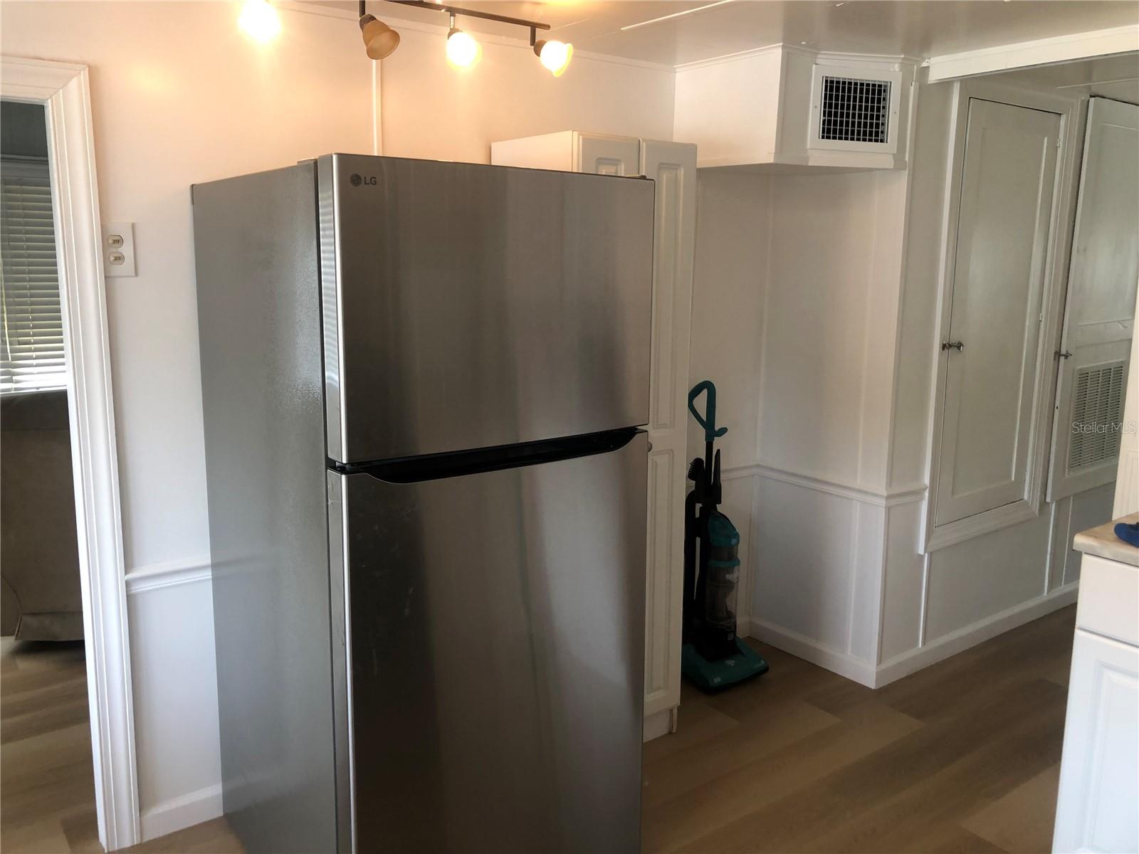 Listing photo id 25 for 4851 Gandy Boulevard B2l10