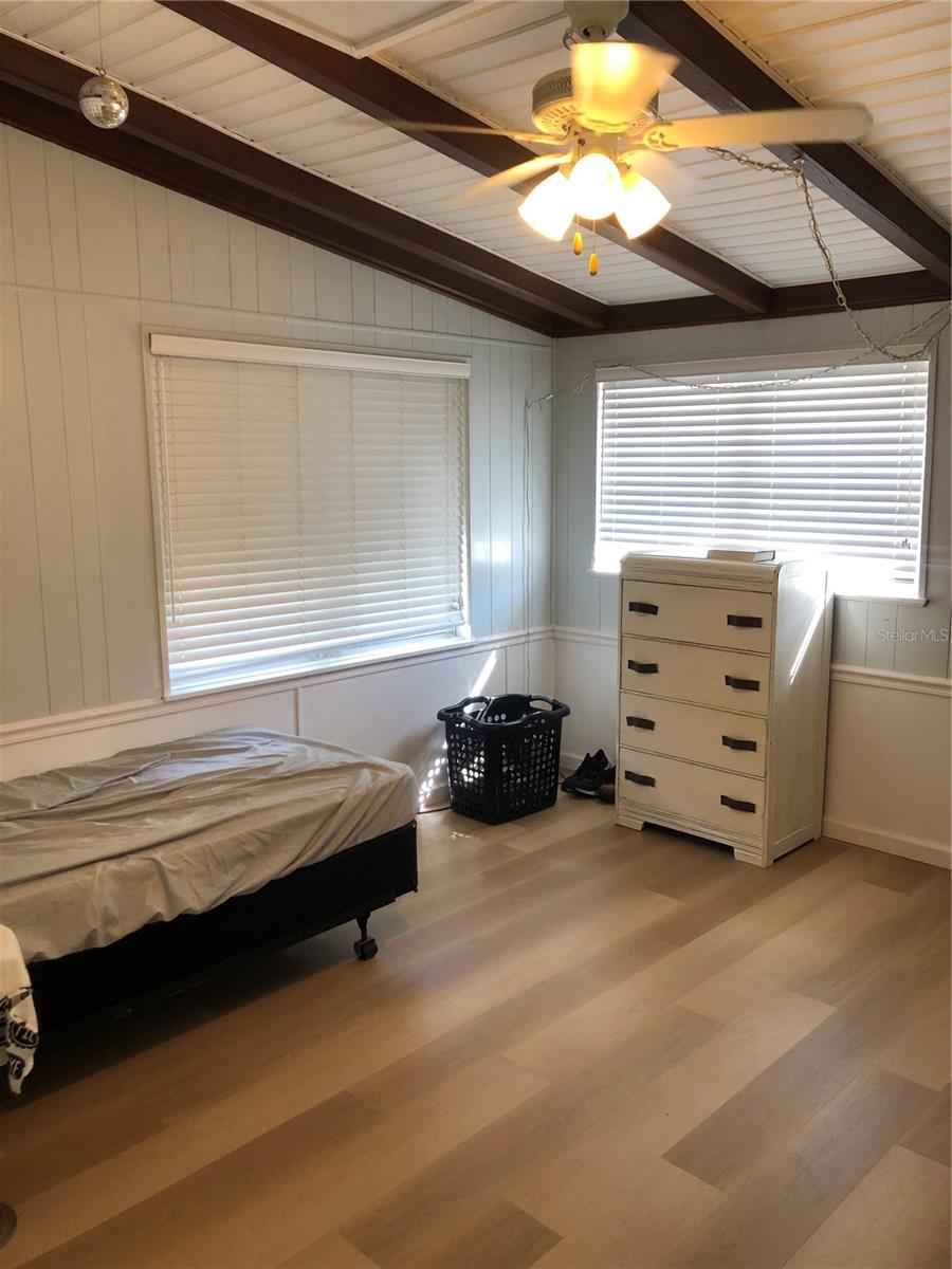 Listing photo id 26 for 4851 Gandy Boulevard B2l10