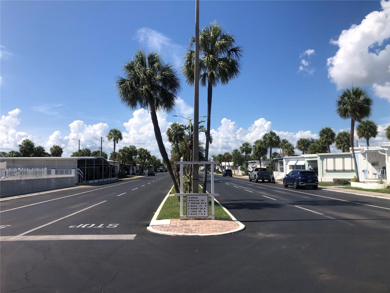 Listing photo id 2 for 4851 Gandy Boulevard B2l10