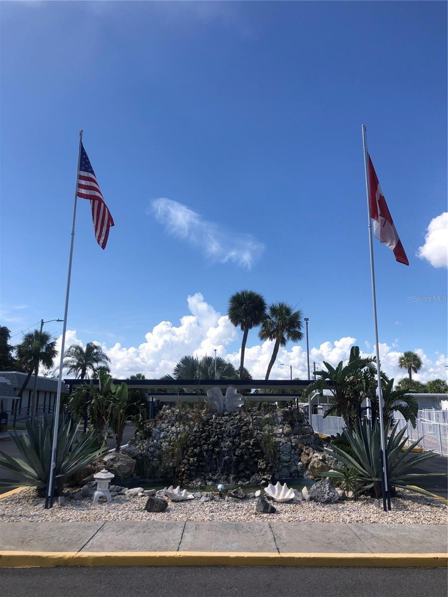 Listing photo id 3 for 4851 Gandy Boulevard B2l10