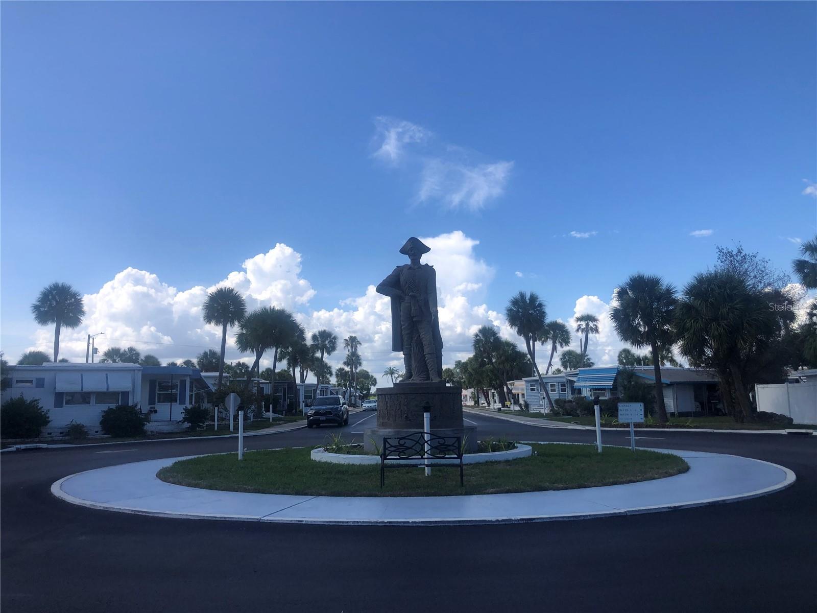 Listing photo id 4 for 4851 Gandy Boulevard B2l10