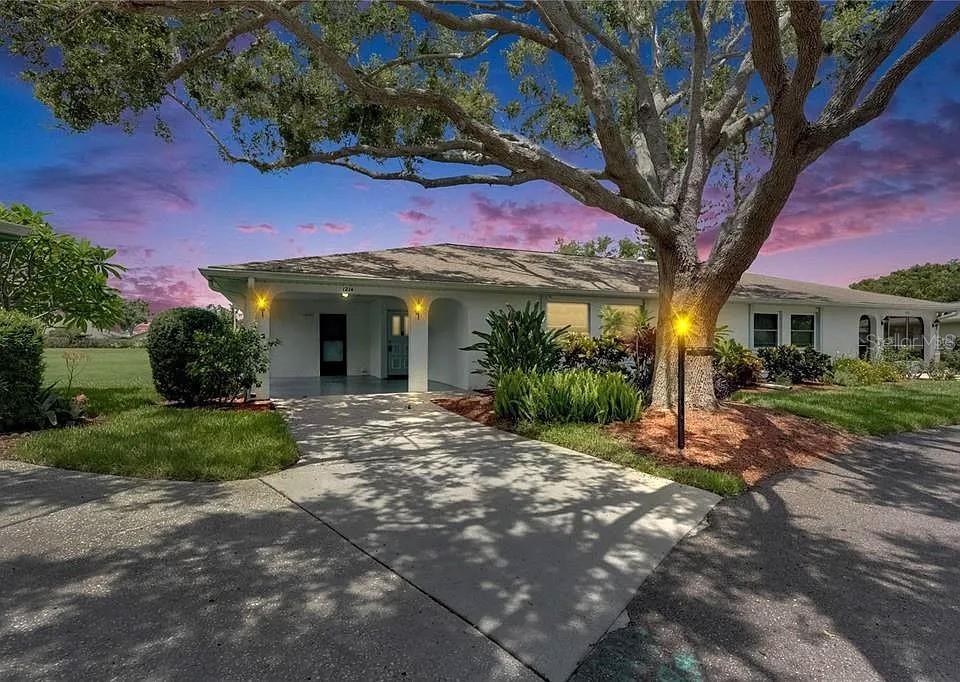 Details for 1214 Haddington Circle 1214, SUN CITY CENTER, FL 33573