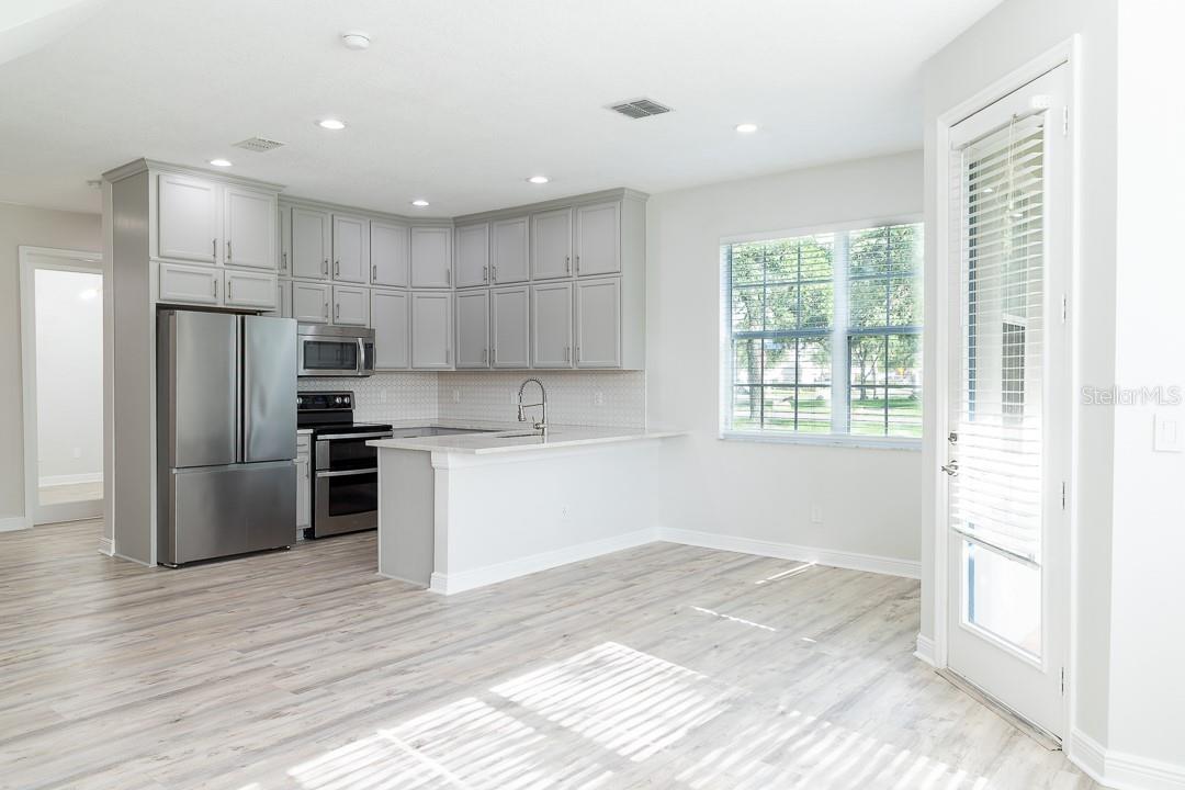 Image 14 of 41 For 19232 Stone Hedge Drive