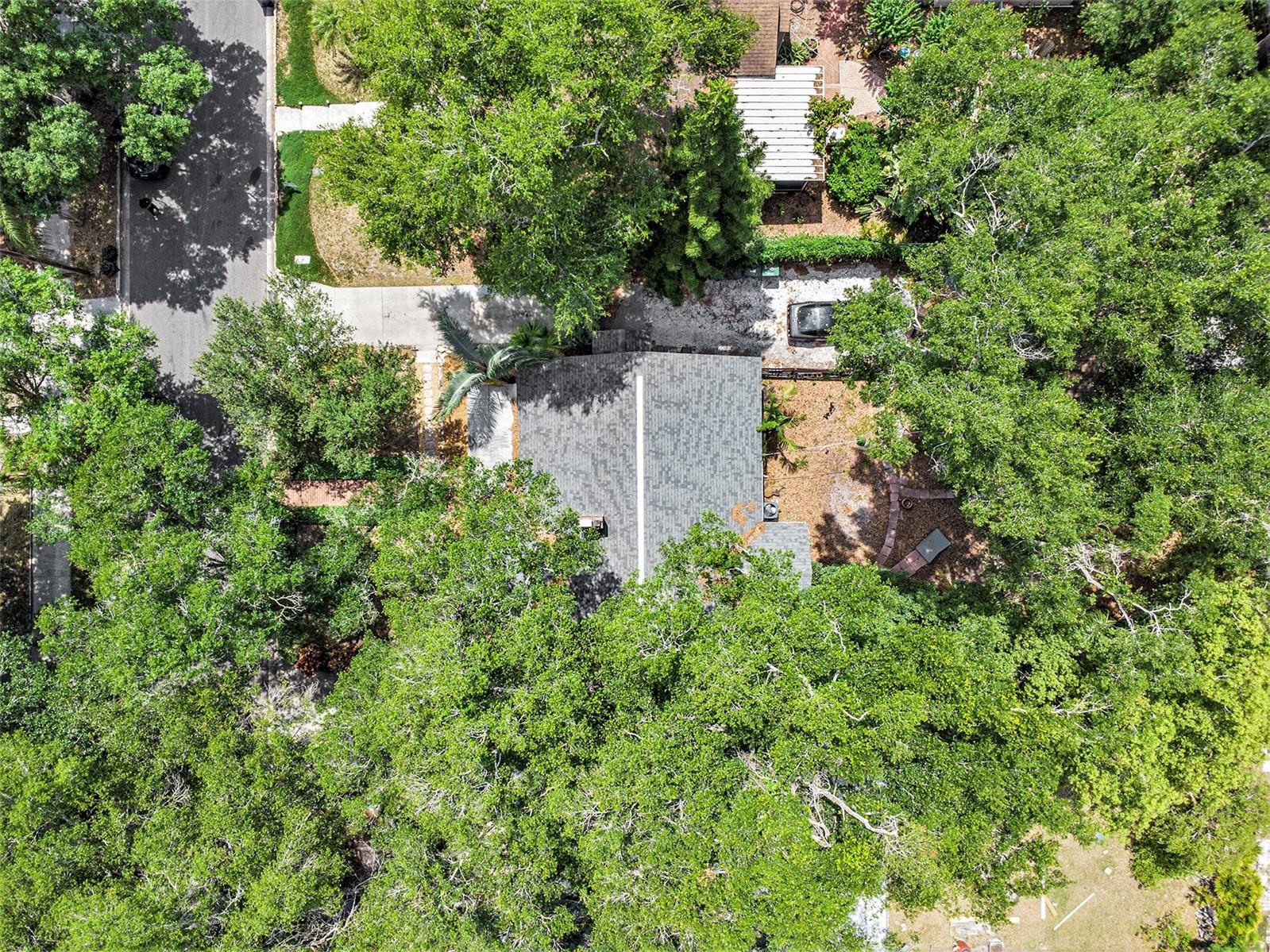 Image 34 of 55 For 1024 Henry Avenue 0
