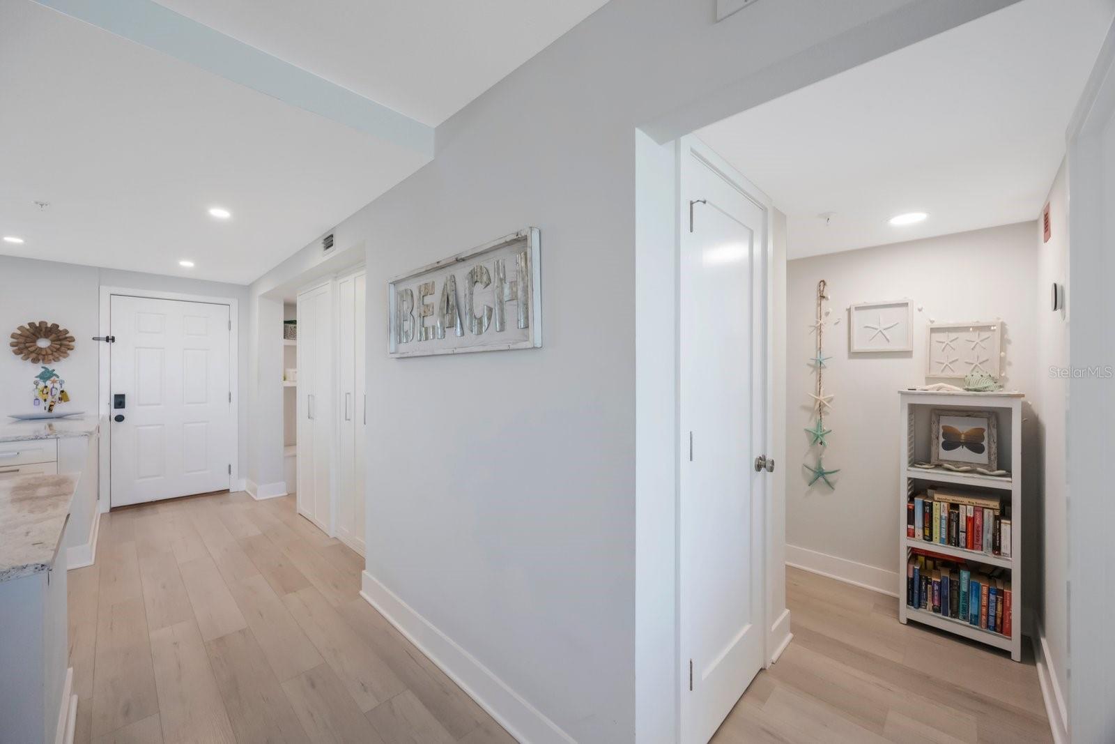 Image 17 of 70 For 14950 Gulf Boulevard 902