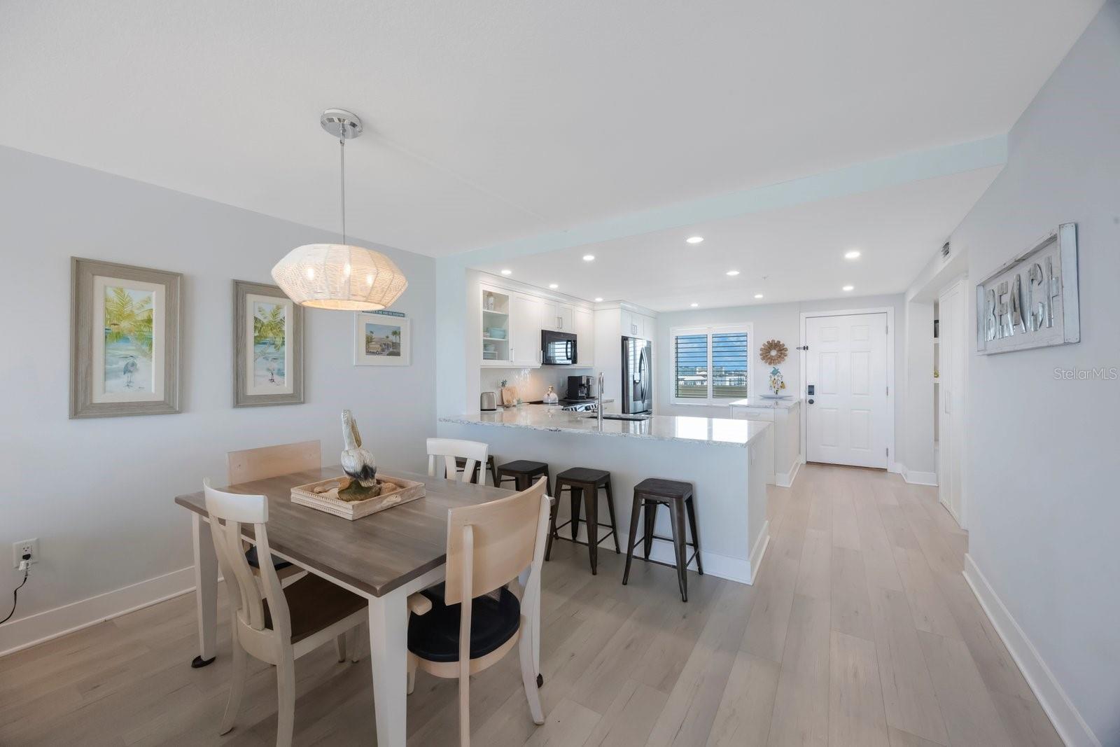 Image 19 of 70 For 14950 Gulf Boulevard 902