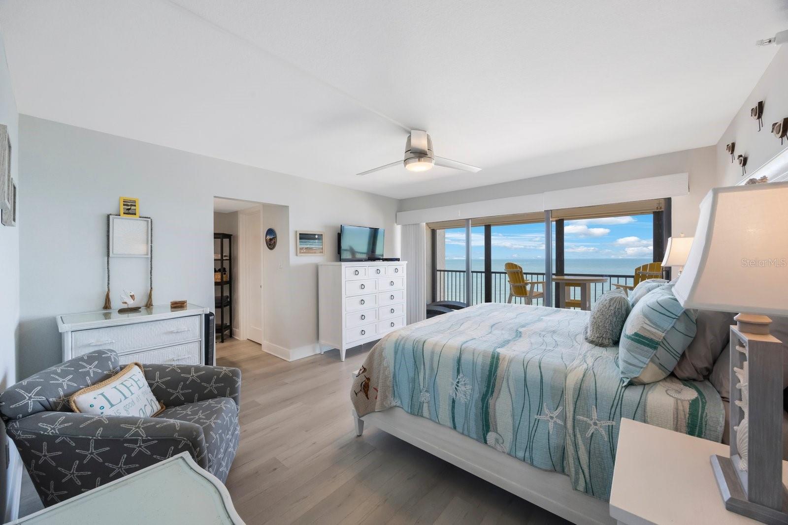 Image 30 of 70 For 14950 Gulf Boulevard 902