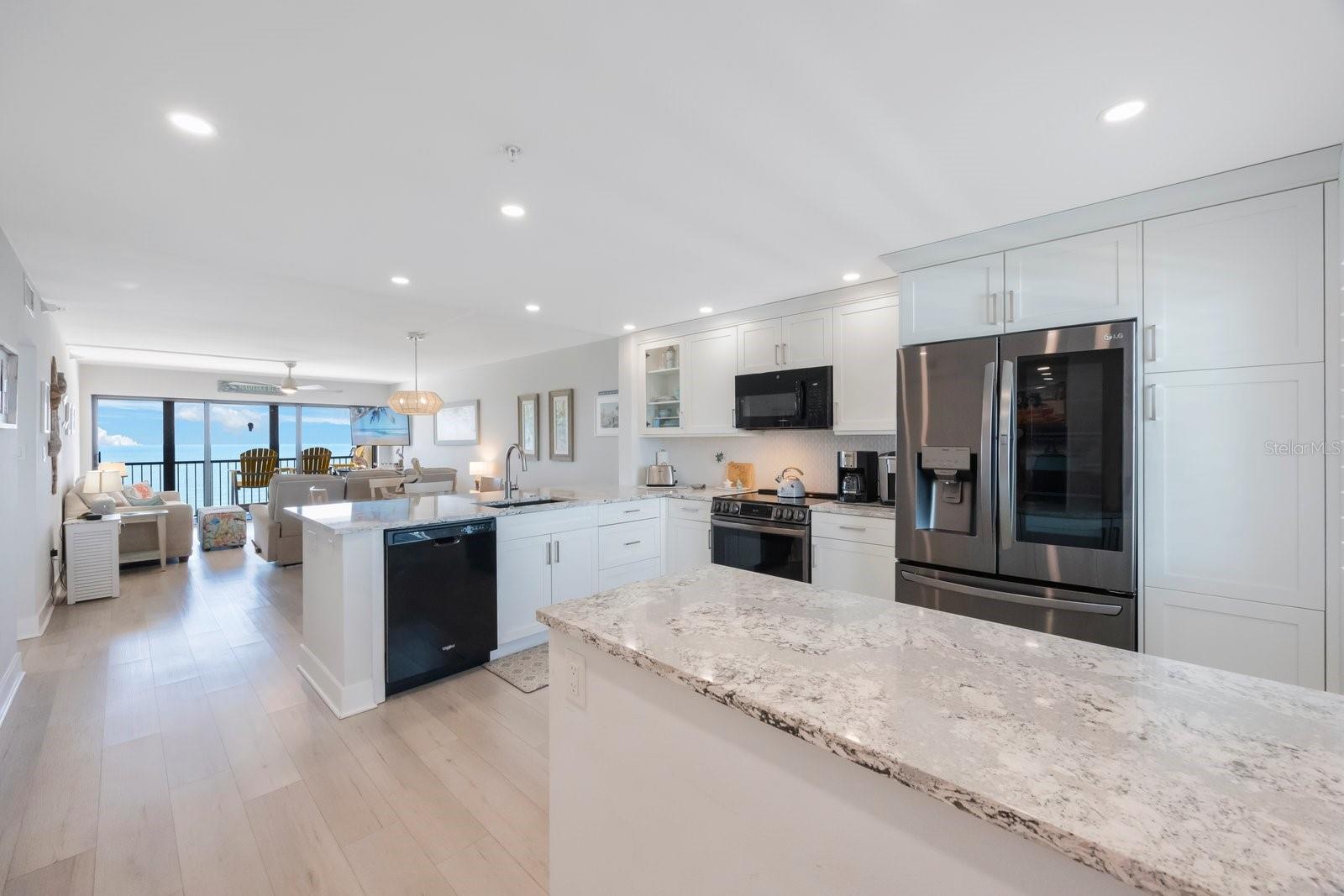 Image 4 of 70 For 14950 Gulf Boulevard 902