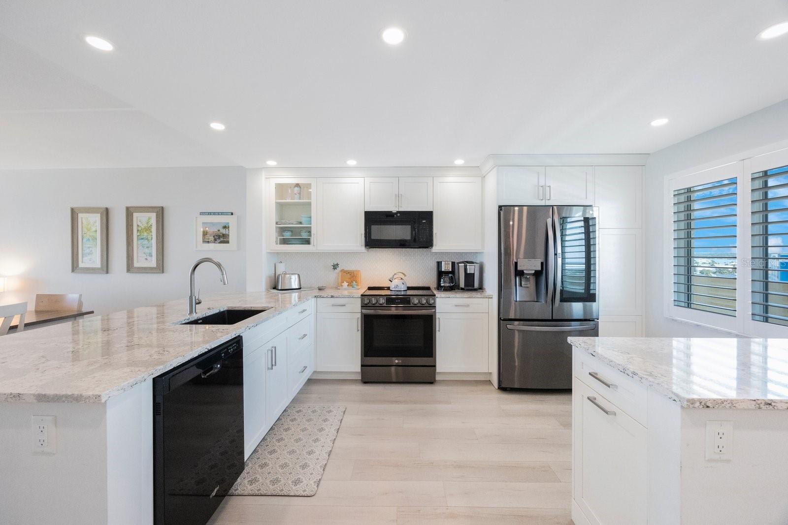 Image 5 of 70 For 14950 Gulf Boulevard 902