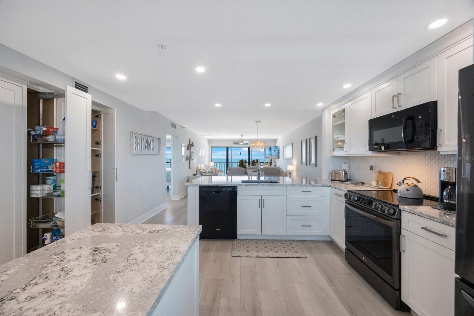 Image 8 of 70 For 14950 Gulf Boulevard 902