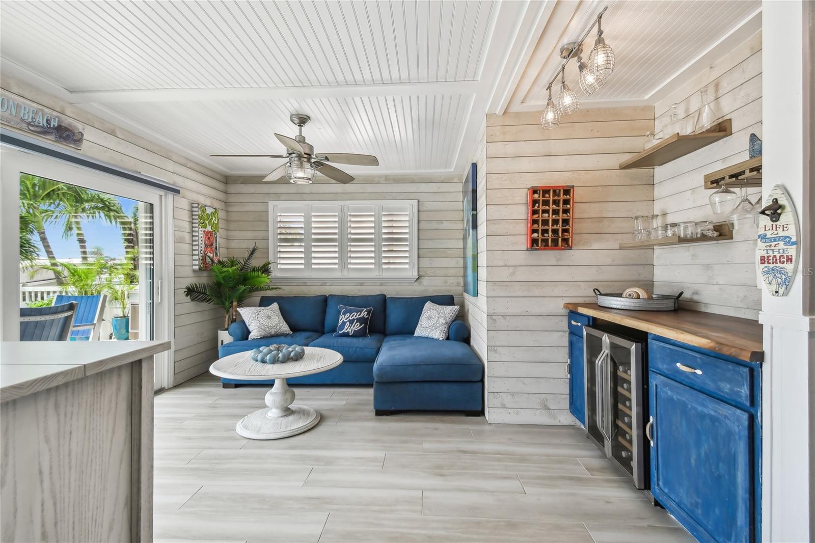 Listing photo id 27 for 16106 6th Street E