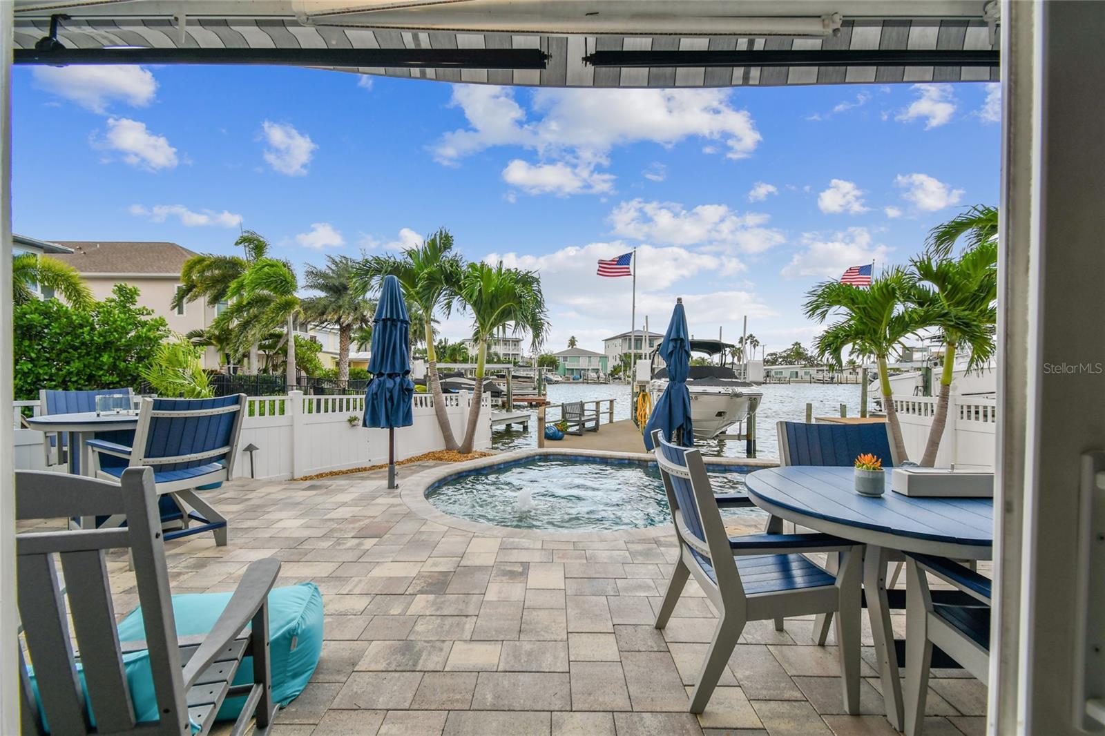 Listing photo id 31 for 16106 6th Street E