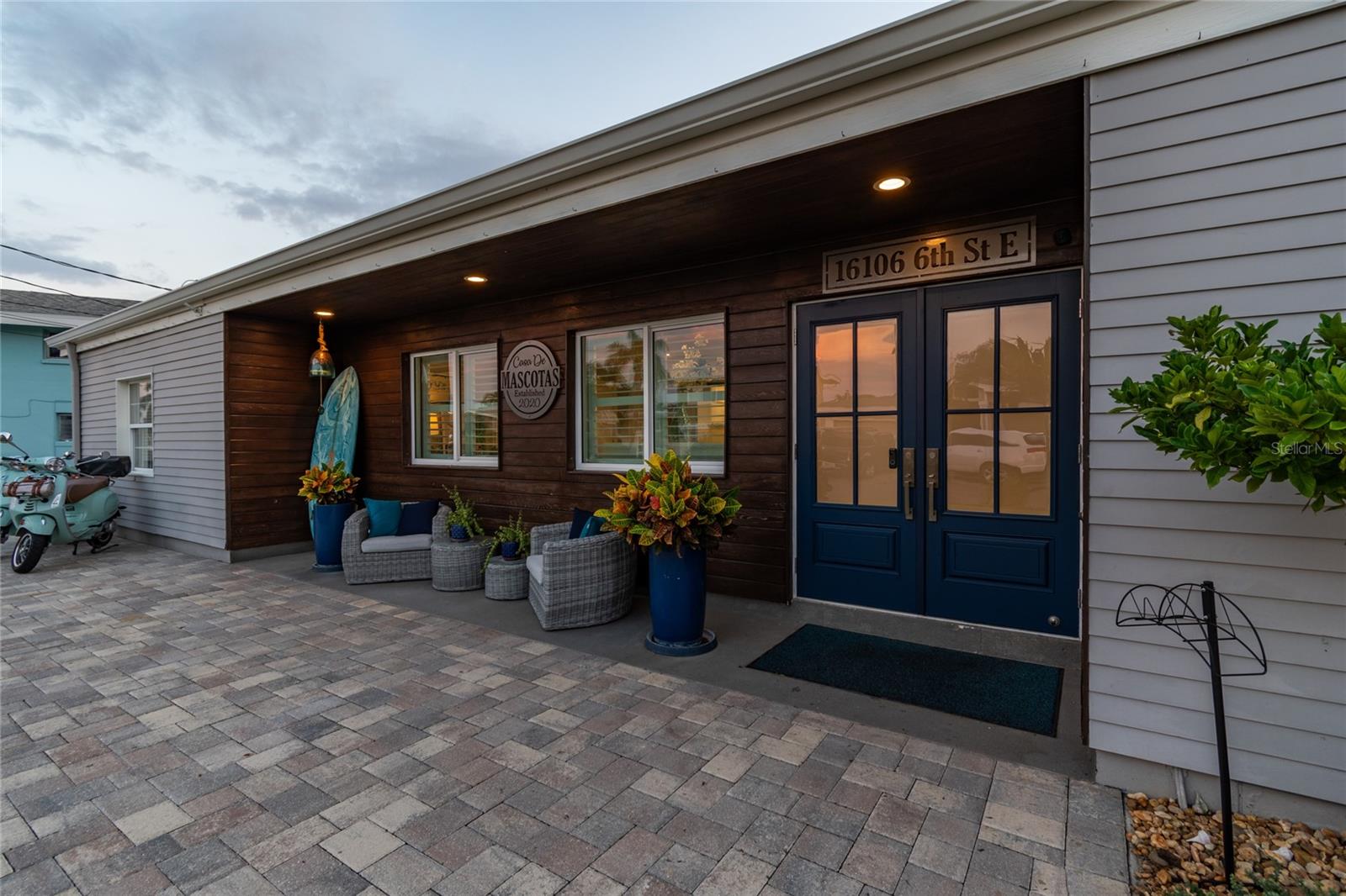 Listing photo id 58 for 16106 6th Street E